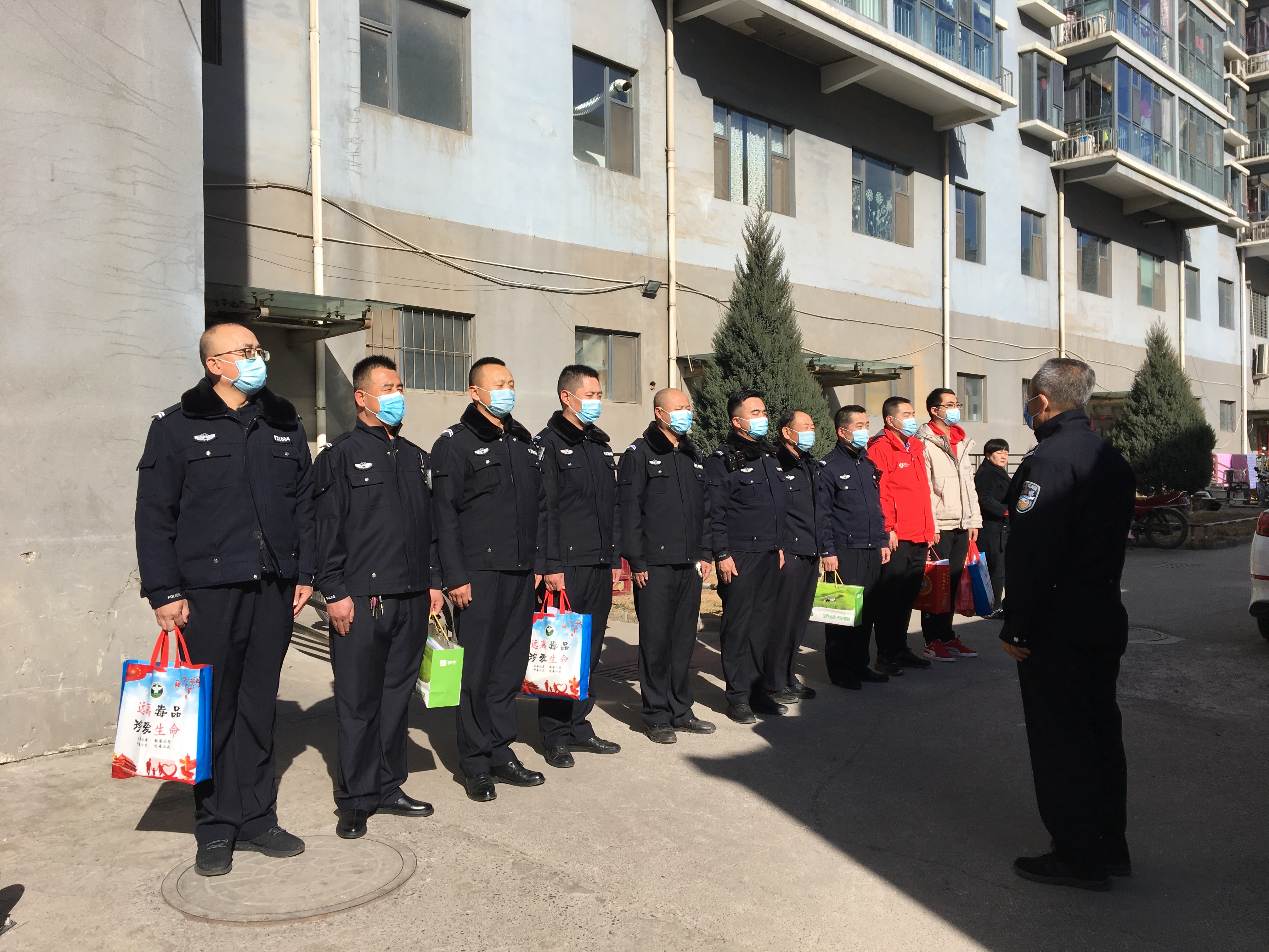 开展“飓风”行动 守护平安潞城