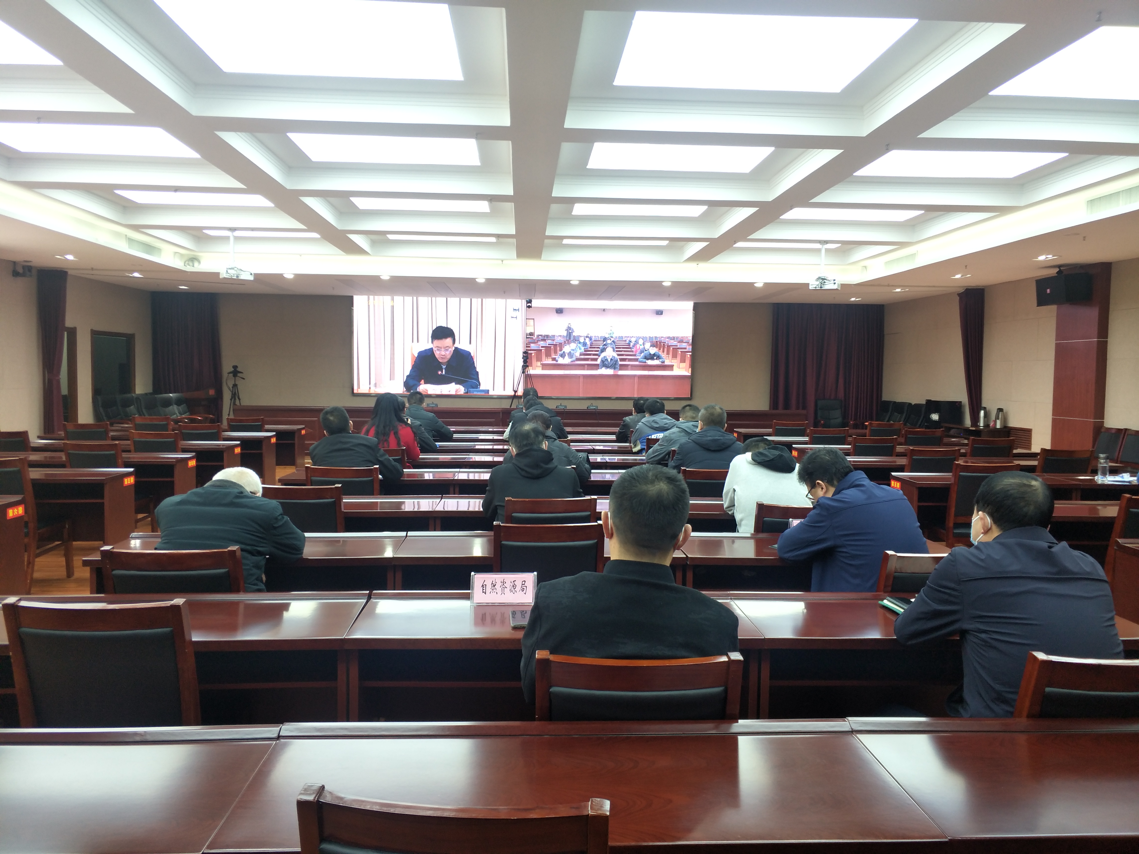 我区收听收看全省坚决制止耕地“非农化”行为电视电话会议