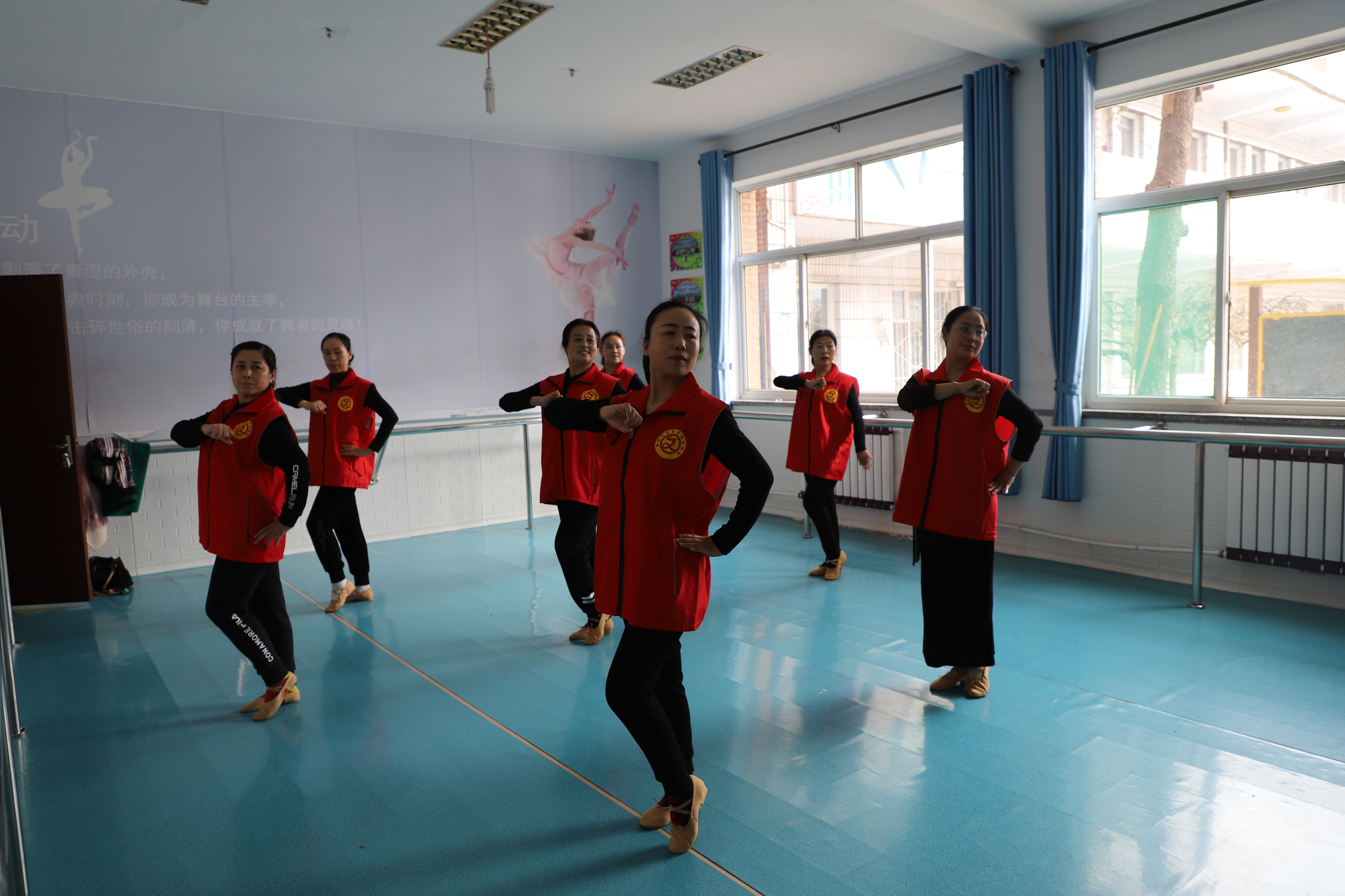 新时代文明实践中心：推动党史学习教育成果转化为为民实践