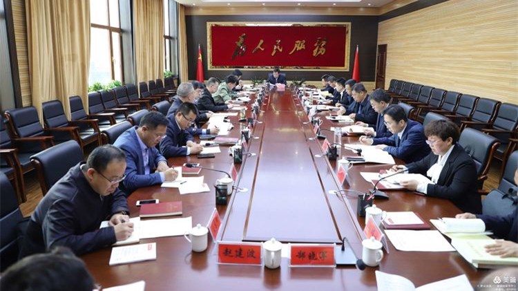 区委理论学习中心组学习会议暨第四次党史专题学习会议召开