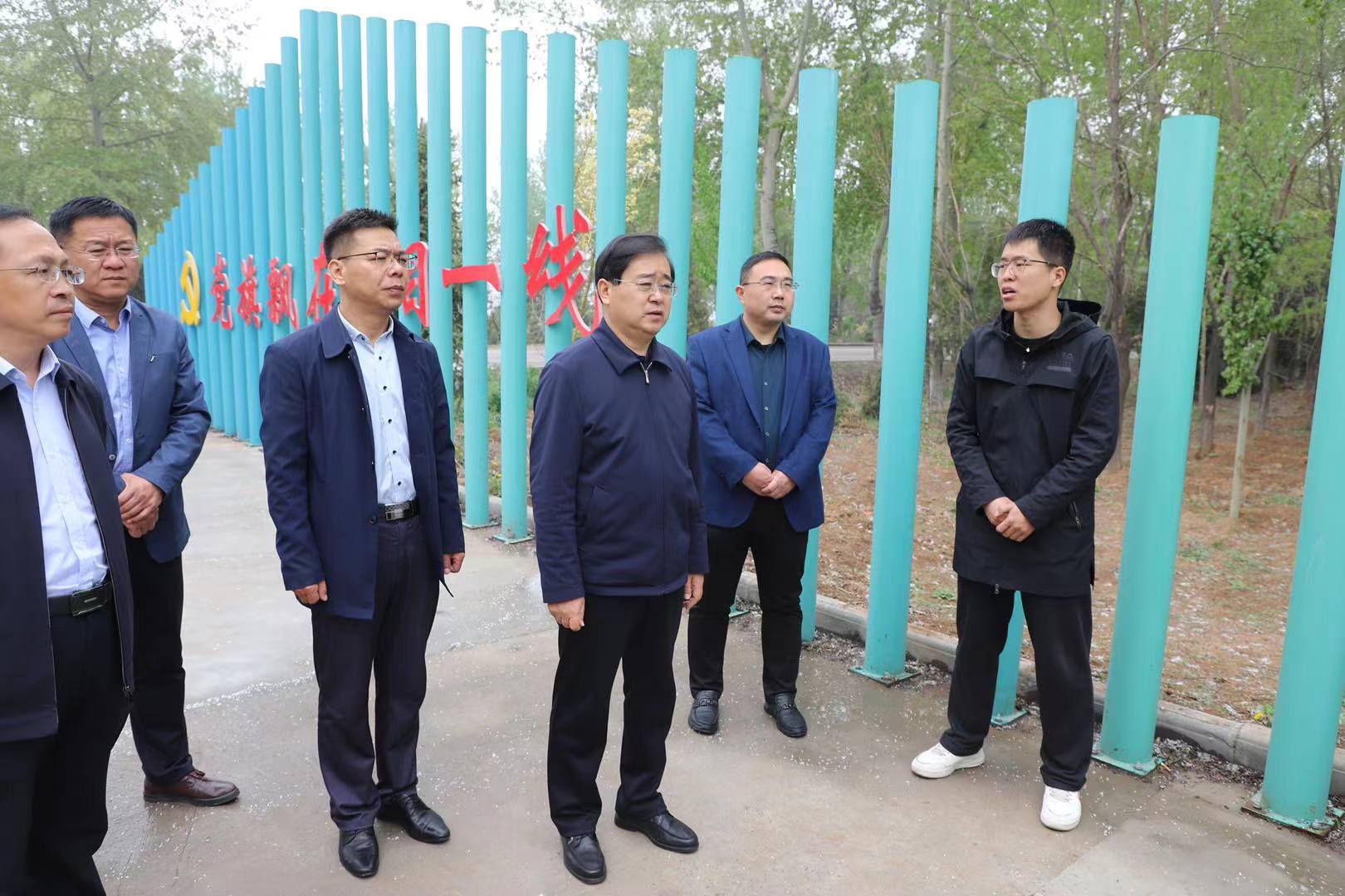 市政协副主席卢展明带队到我区进行 “察民情、访民意”专题调研