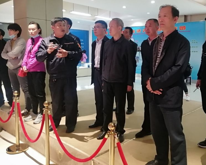 辽宁省阜新市政协副主席陈志宏到我区就新能源基地建设进行调研