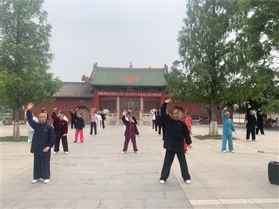 弘扬传统文化 丰富老年生活 ——我区体协开展太极拳健身推广展示大联动活动