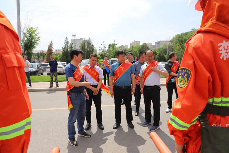 我区开展全国第20个“安全生产月”宣传咨询活动