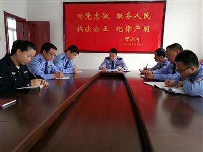 铸禁毒利剑 守一方净土 ——记区公安分局辛安泉派出所所长兼禁毒攻坚专班负责人李权