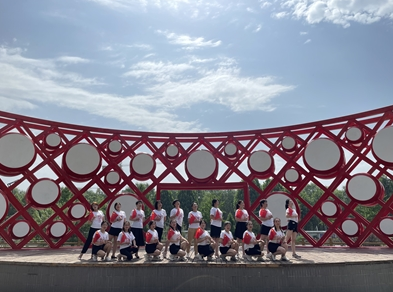 我区女企业家协会开展主题党日活动