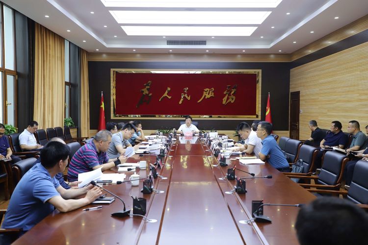 区委常委会召开会议