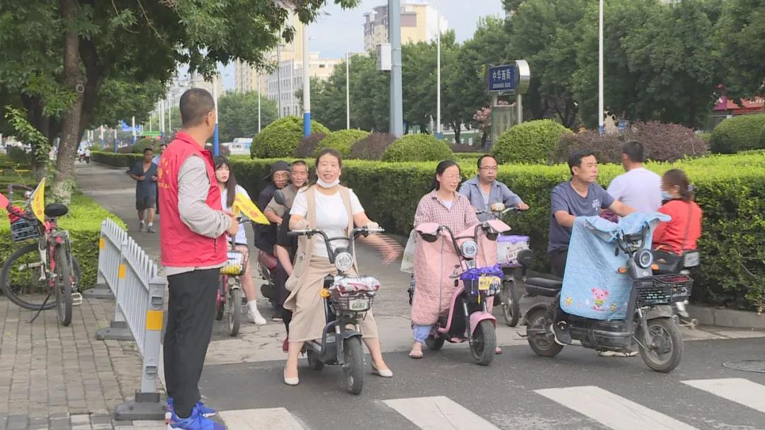 志愿服务我先行 爱心守护文明城