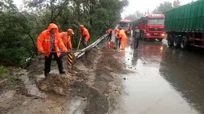 公路段：力保汛期安全畅通