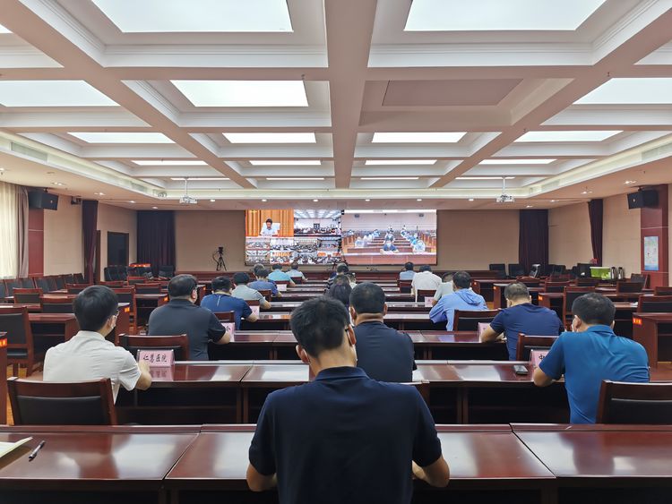 潞城区收听收看全省医改工作电视电话会