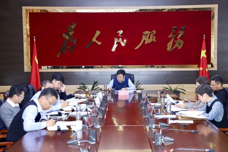 区委常委会召开会议