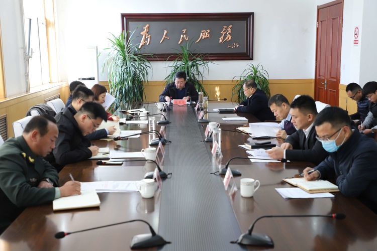 区委常委会召开会议