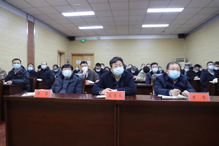 我区组织收听收看省委人才工作电视电话会议