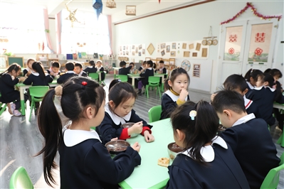 腊八节里品年味儿