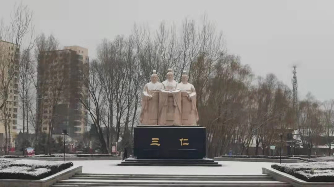 【听见 · 你的声音】潞水边走过的人群