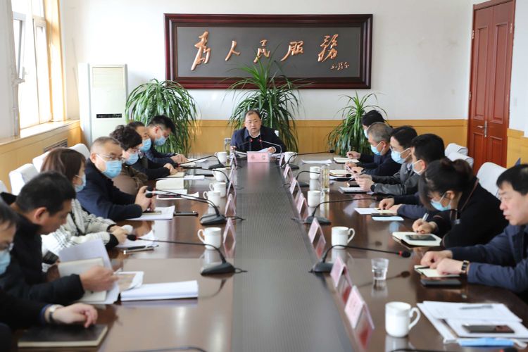 区政府党组会议召开