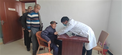 社区“嵌入式”养老服务 托起幸福“夕阳红”