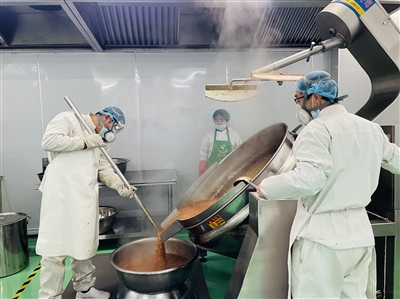  “葱”实产业发展 “链”接致富之路