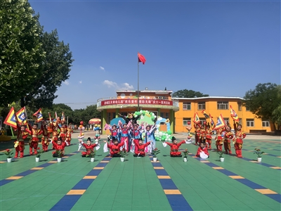 欢庆“六一”童心飞扬