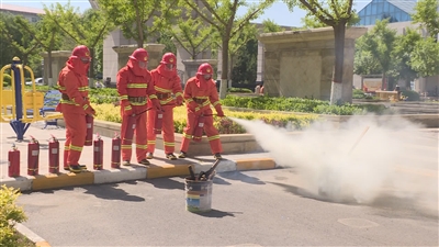 关注消防 防患未“燃”