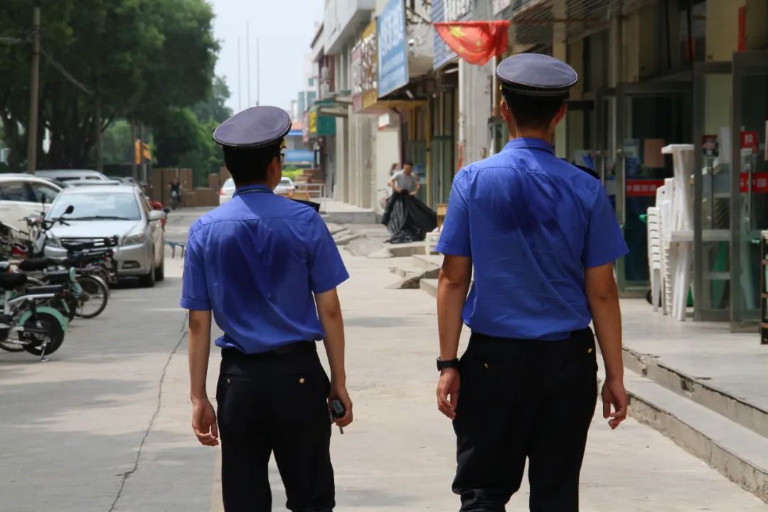 【镜头里的潞城】不惧“烤”验！致敬高温下的工作者