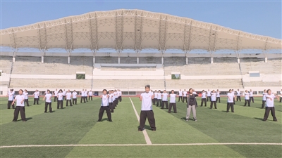 营造浓厚氛围 推动全民健身 ——我区举办陈氏太极拳协会“喜迎二十大 奋进新征程”拳艺交流展演