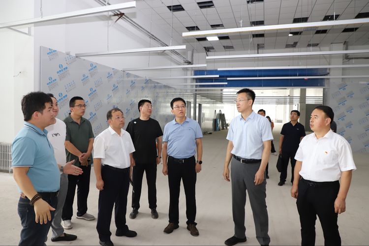 段尧刚在长治市产教融合双创基地调研