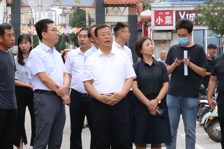 丁利军在我区调研文明城市建设工作