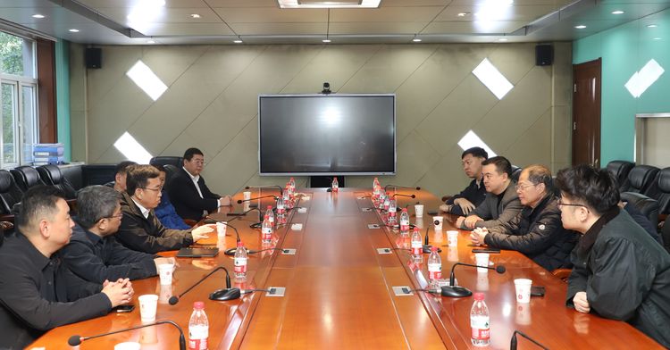 段尧刚深入我区部分企业走访调研