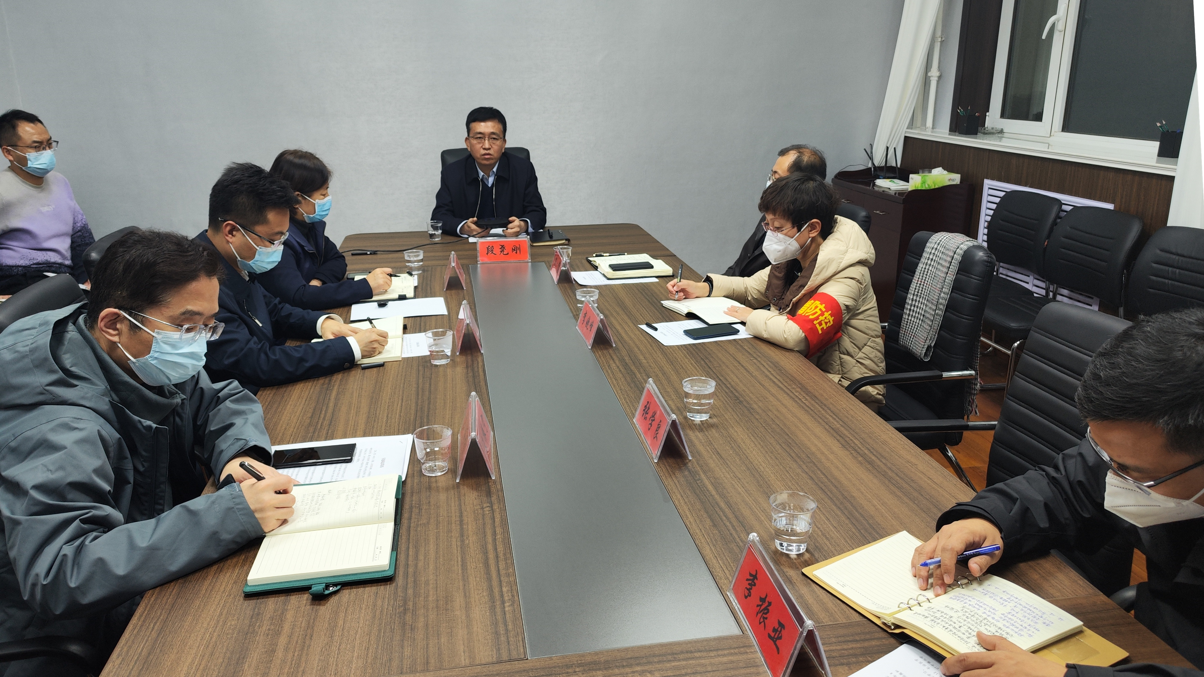 区委常委会召开会议