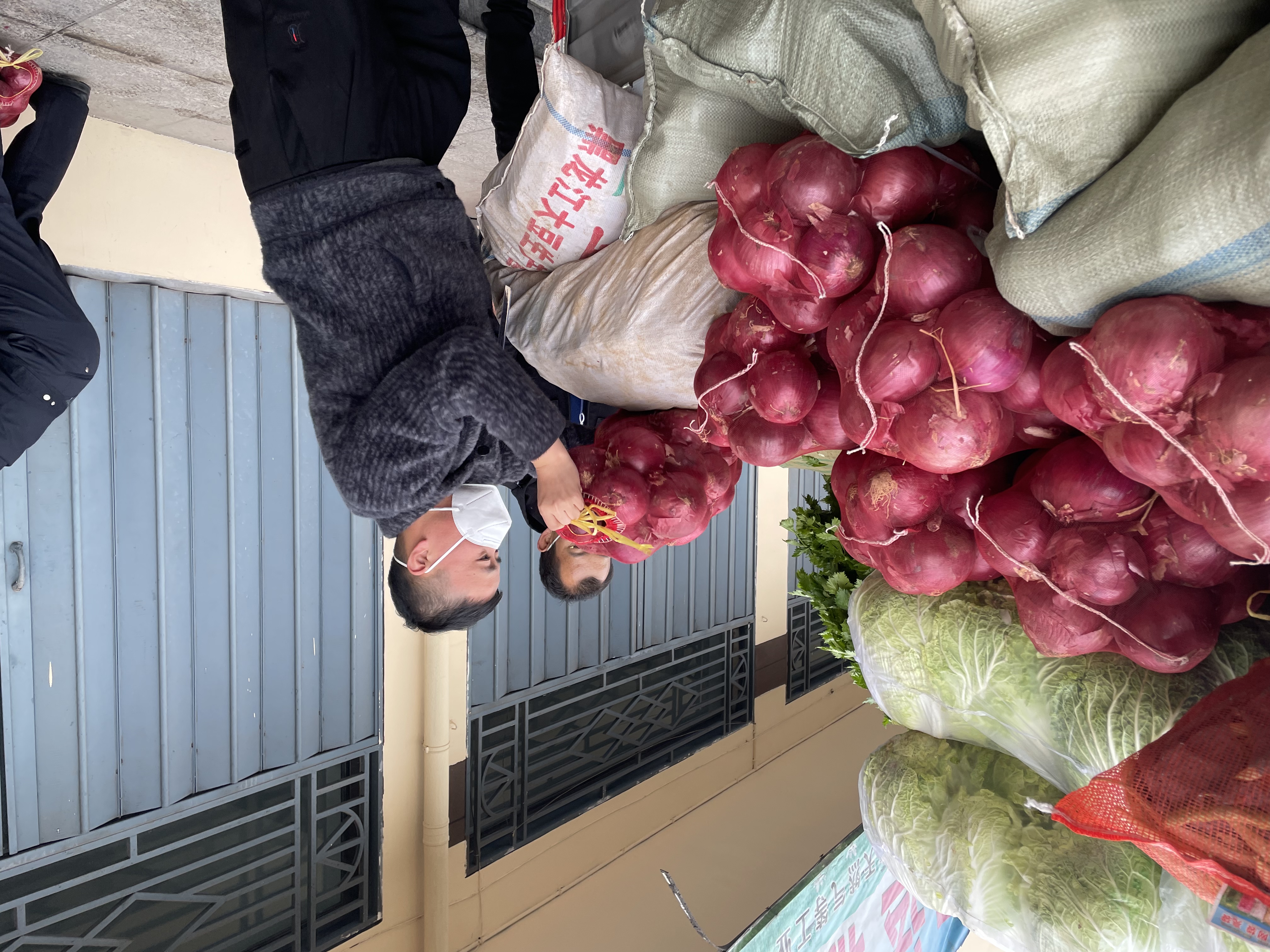 抗击疫情在行动  捐赠物资暖人心