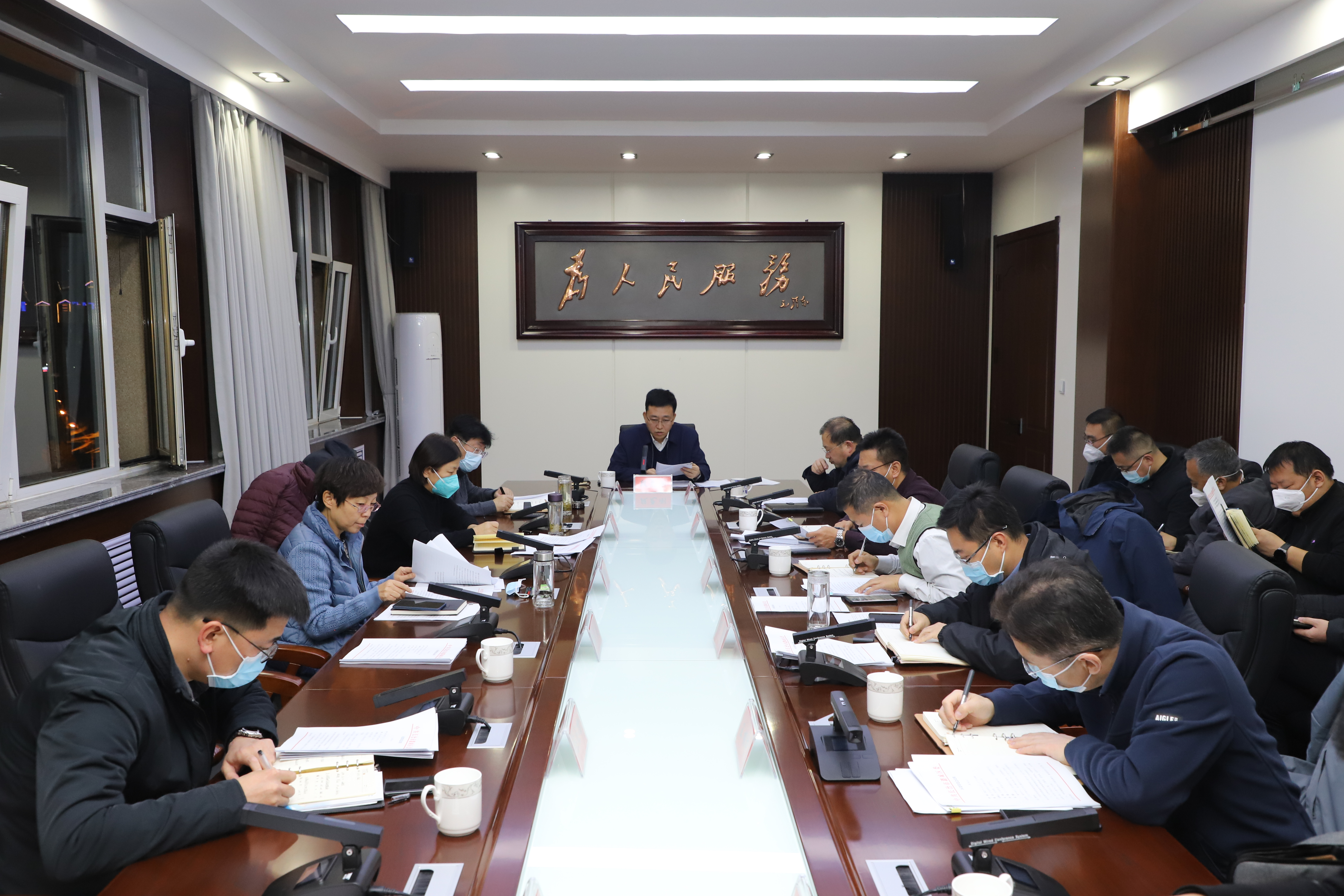 区委常委会召开会议