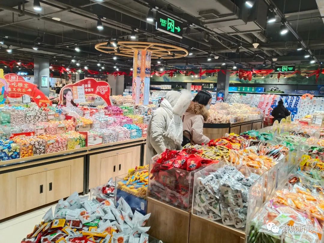 [新春走基层] 春节将至年味浓 “米袋子”“菜篮子”供应足