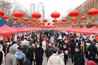 【新春走基层】这个春节 “职”为你