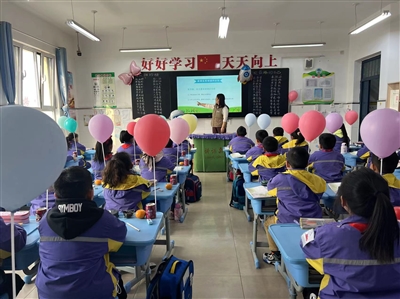 实验小学：开学第一课 暖心向未来