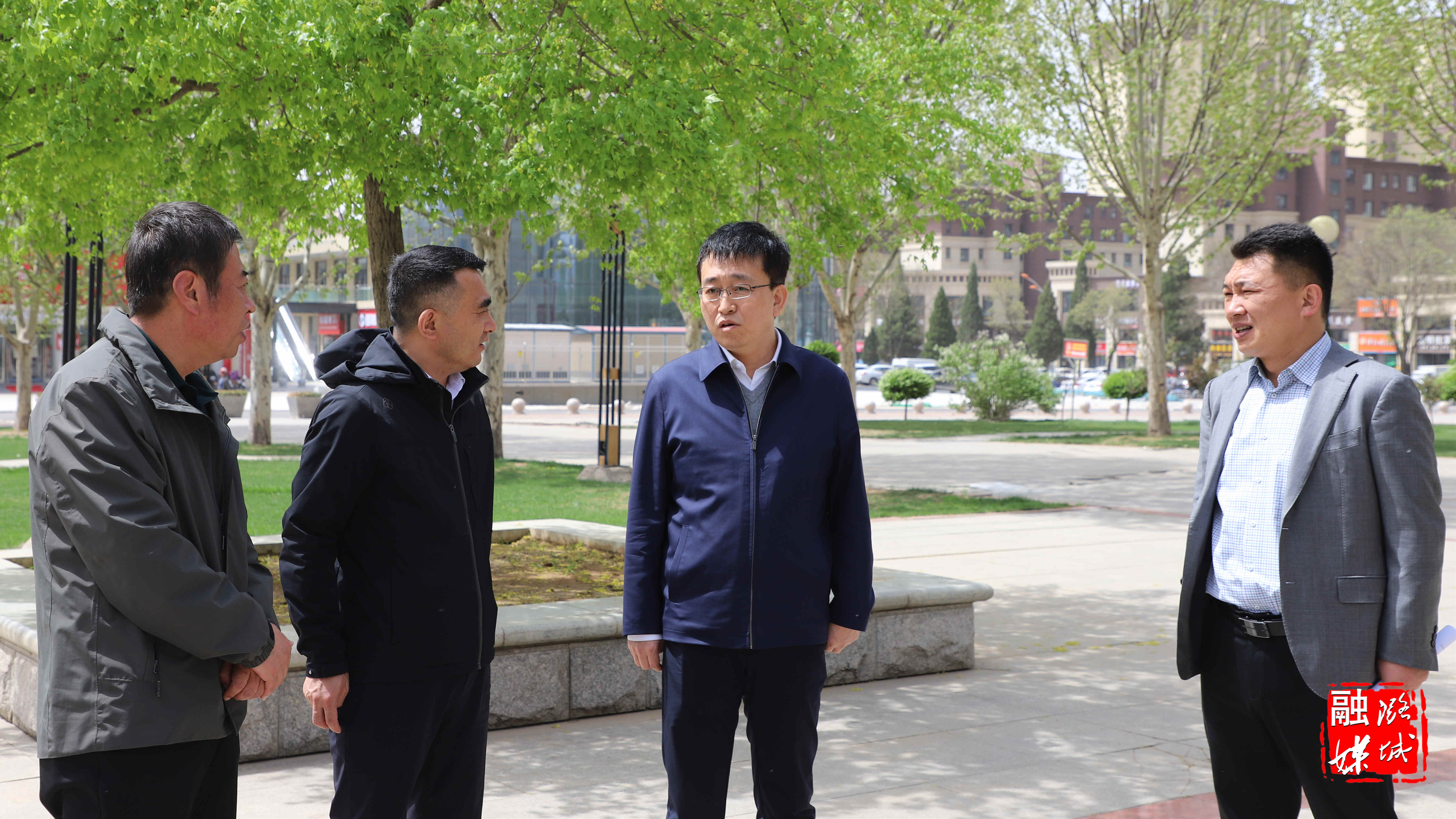 段尧刚调研建成区广场公园商业业态建设运营工作