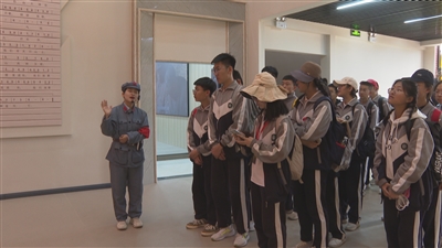 潞城一中：寻红色足迹 铸爱国梦想