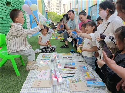 学府街幼儿园：汇聚童心 爱满学幼