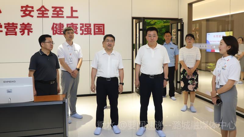 张利锋在我区调研食品安全工作并开展“七一”慰问活动