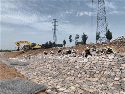 打好防汛“组合拳” 筑牢防汛“安全堤”