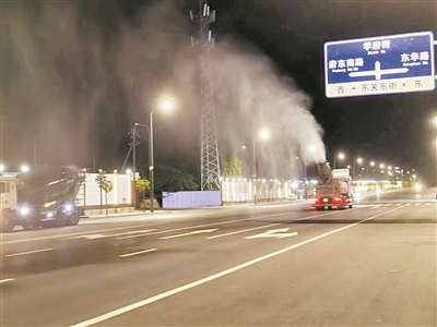 “地面+空中” 抑尘又降温