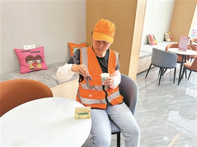 爱心驿站：“小天地”里的“大爱意”