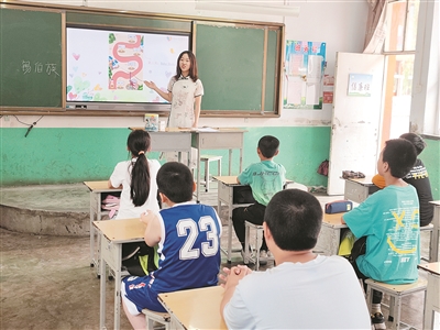 学子归巢 一“潞”同行 ——高校学子在潞进行暑期社会实践小记