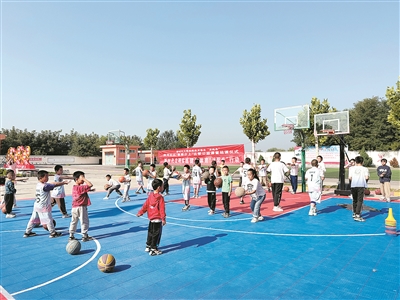 滨河社区：暑期公益课堂结课