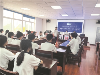 网络安全进校园 护航学生成长路