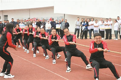 拔河比赛扣人心