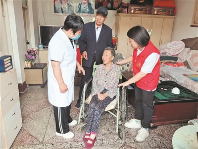 东华社区： 托管让“三无小区”有了“当家人”