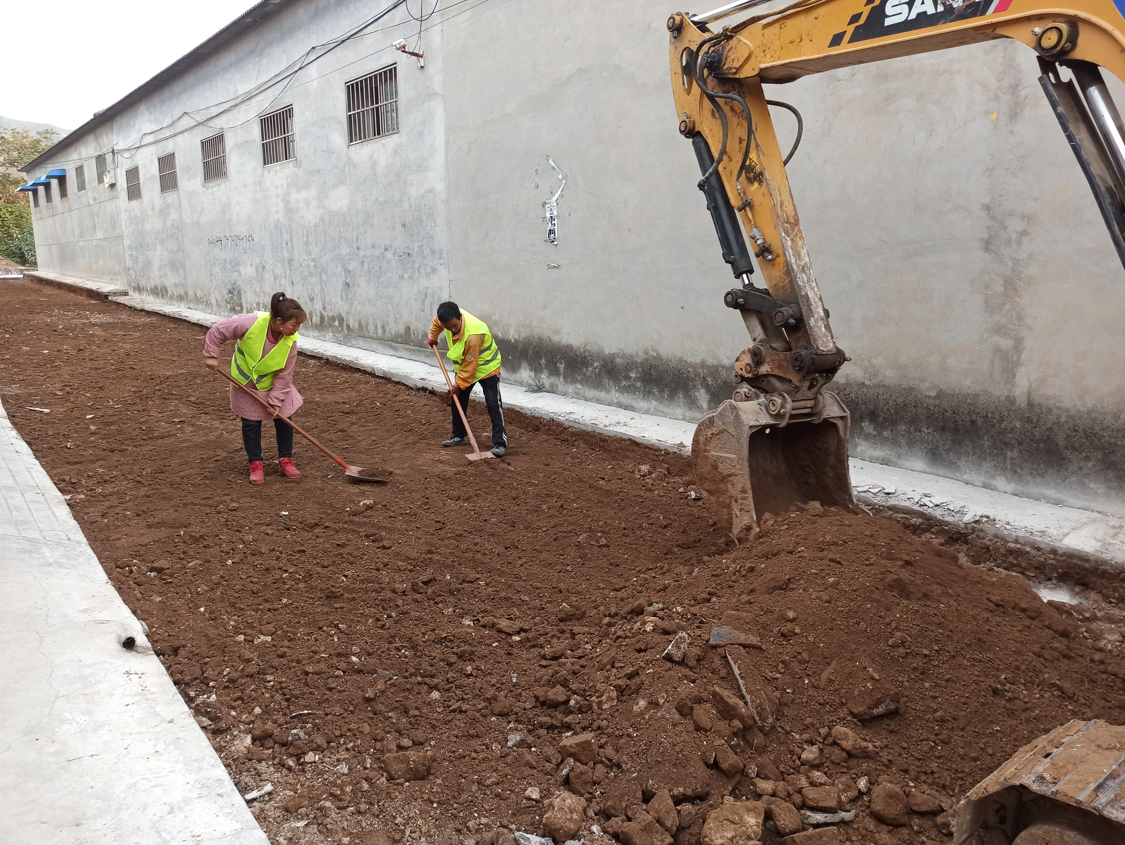 【全面推进乡村振兴】幸福路上歌儿甜