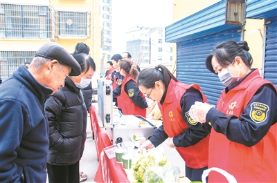 区市场监管局： 守护舌尖上的“安全”