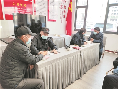 爱心义诊送健康 温情服务暖民心